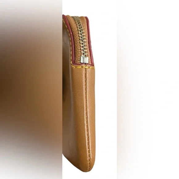 Disney x Coach Limited Edition Mickey Mouse Corner Zip Wristlet - Style F59528 - Picture 6 of 6